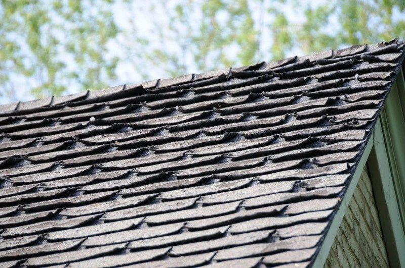 HOW DO YOU REPLACE YOUR ROOF ON A TIGHT BUDGET?